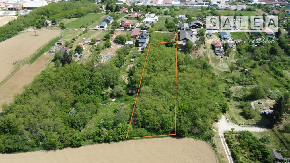 Pozemok 4704 m2 Zlaté Moravce s krásnym výhľadom EXKLUZÍVNE