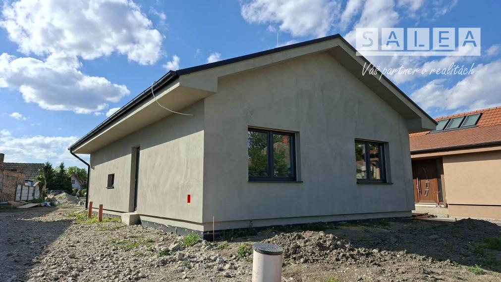 4i Novostavba  stav hrubá stavba pozemok 583m² Dolné Saliby