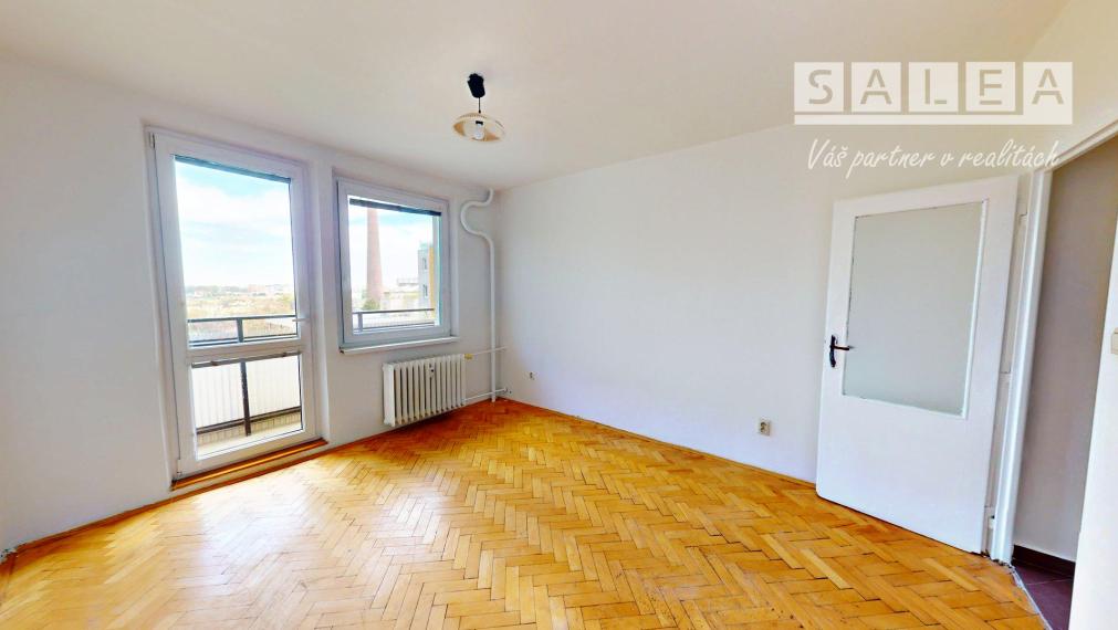 3 izbový svetlý byt 80,8 m2, 3 balkóny, špajza v byte Trnava A.Kubinu
