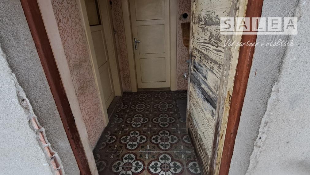 Rodinný dom  v obci Ostrý Grúň s pozemkom a záhradou 4462m2
