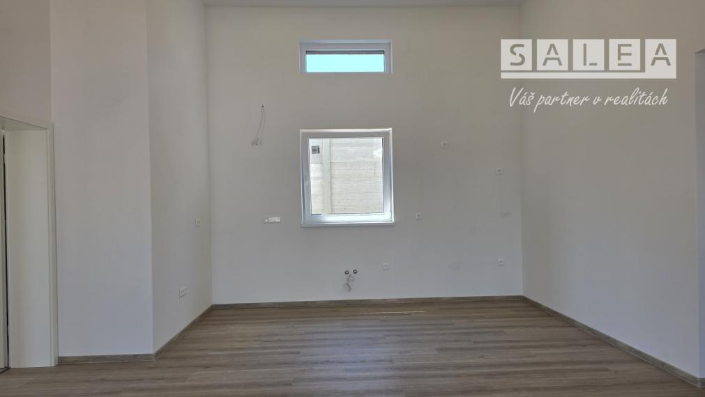 Luxusné Zariadené 4i domy s unikátnym výhľadom , Alekšince