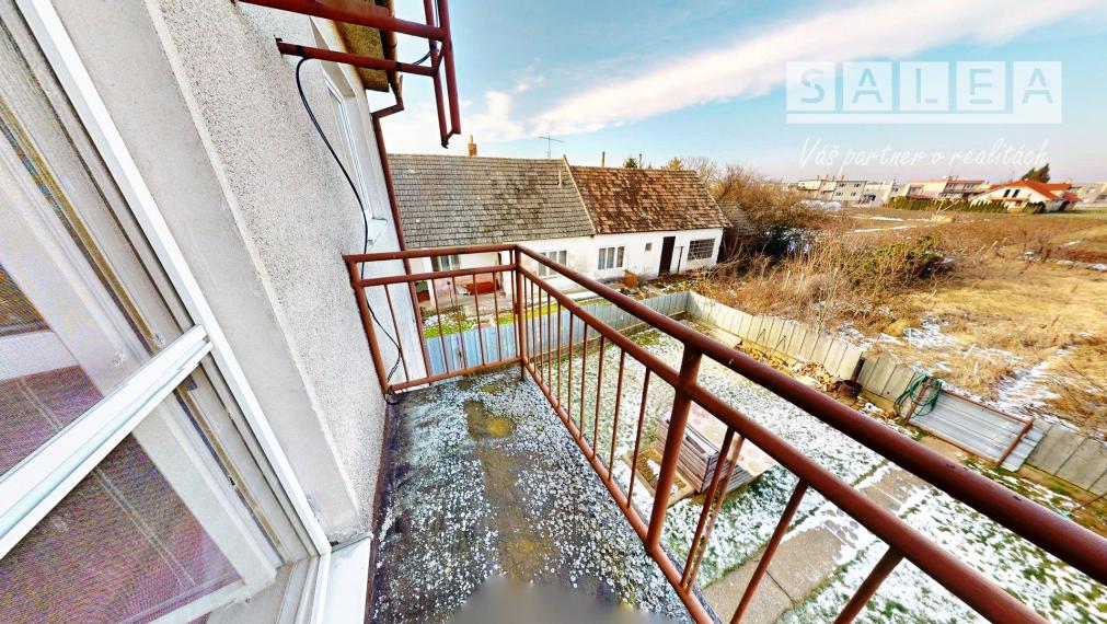 Na prenájom 4-izbový poschodový rodinný dom v Tešedíkove