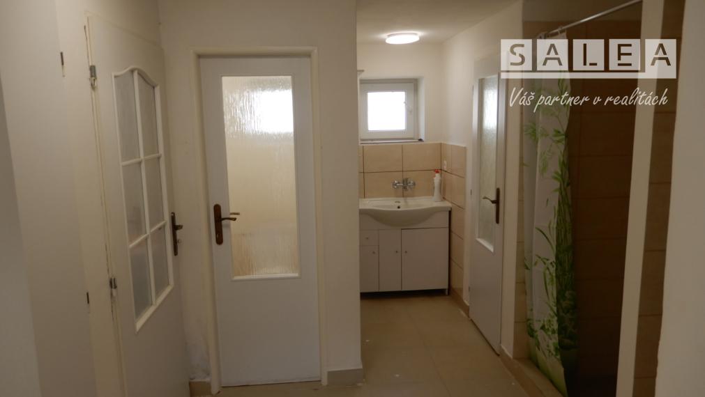 Útulný Rodinný dom, 130 m2, rekonštrukcia, Zbrojníky, okr. Levice