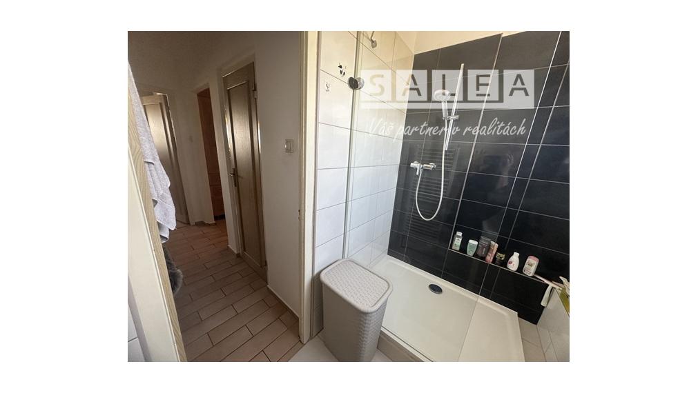 Exkluzívne 3-izb. byt kompl. rekonštr. 65m2 balkón Piešťany