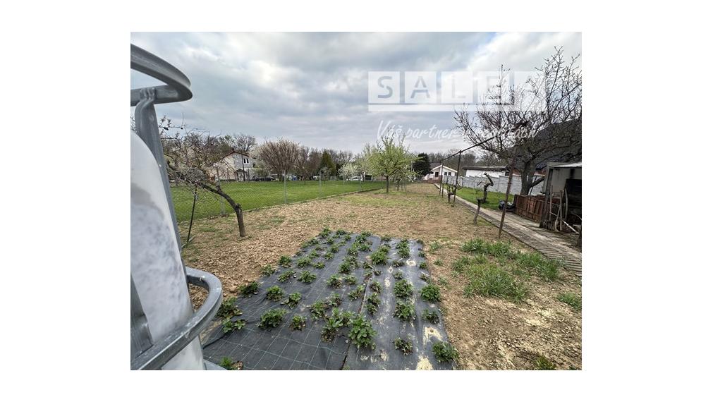 Rodinný dom 5izb.1438m2+garáž+4x park. miesto  Dubové pri TT