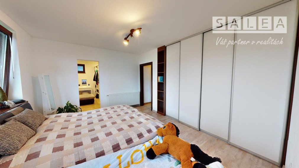 5-izbový Bungalov 226m2 na pozemku 886m2. Kajal