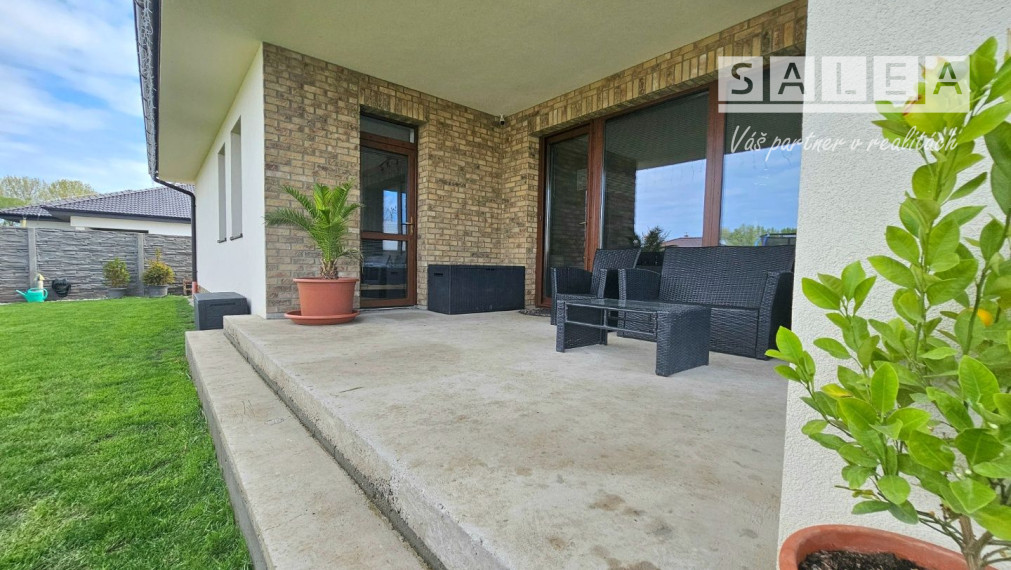 5-izbový Bungalov 226m2 na pozemku 886m2. Kajal