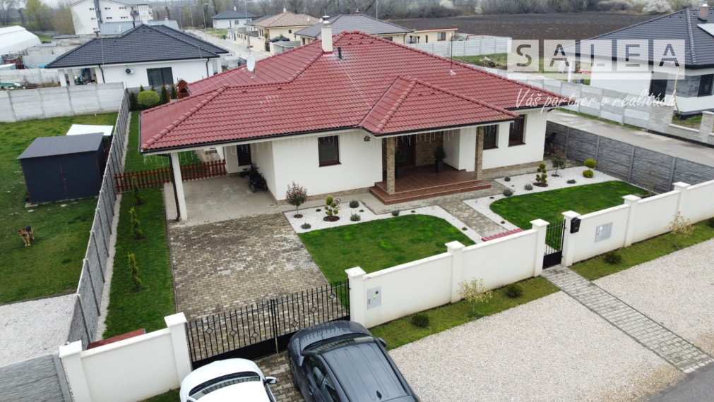 5-izbový Bungalov 226m2 na pozemku 886m2. Kajal