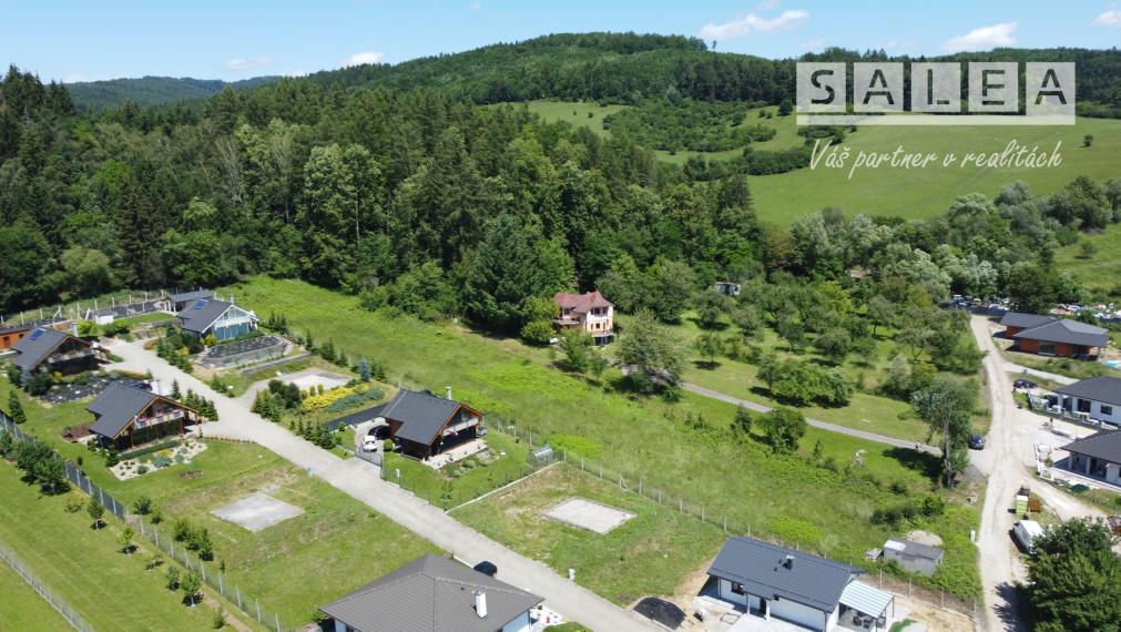 HLINÍK NAD VÁHOM - STAVEBNÝ POZEMOK SO STAVEBNÝM POVOLENÍM