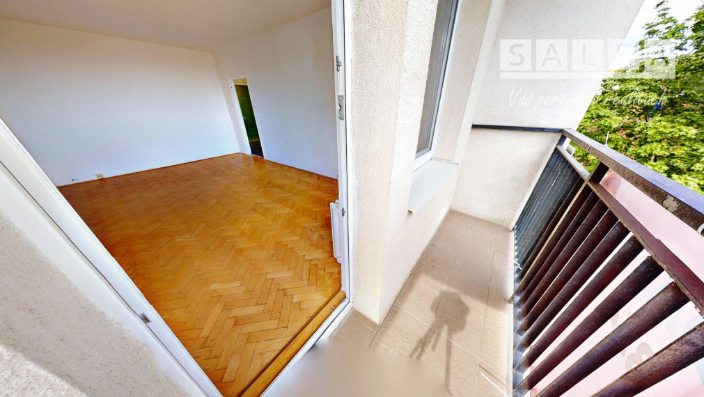 3 izbový svetlý byt 80,8 m2, 3 balkóny, špajza v byte Trnava A.Kubinu