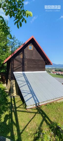 TEPLIČKA NAD VÁHOM-CHATA 4x5m s POZEMKOM 304m2-TOP LOKALITA