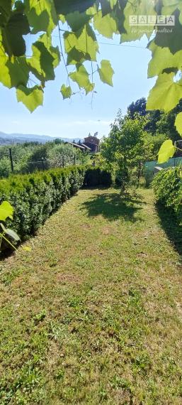 TEPLIČKA NAD VÁHOM-CHATA 4x5m s POZEMKOM 304m2-TOP LOKALITA