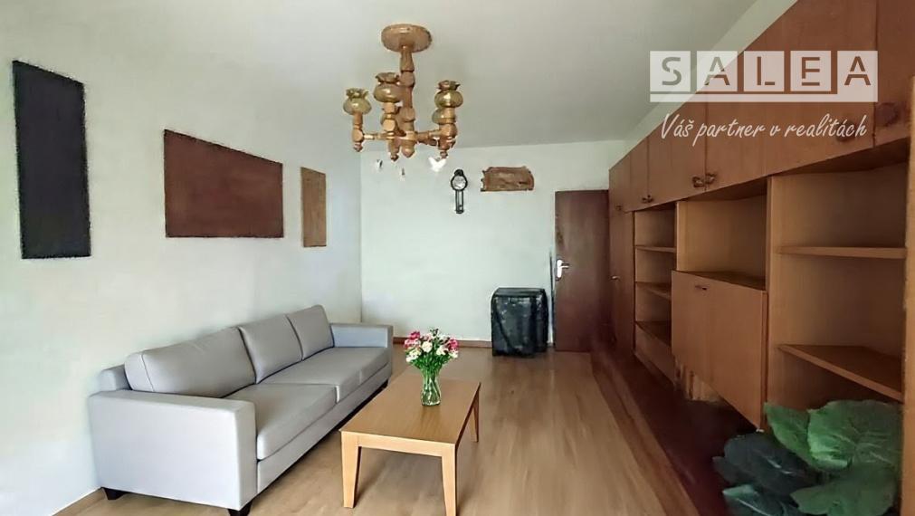 PRIESTRANNÝ 3-izbový byt (74 m²) s loggiou a moderným murovaným jadrom v Gelnici