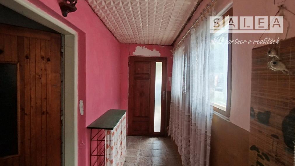 Rodinný dom s hospodárskym zázemím v obklopení hôr – Žakarovce
