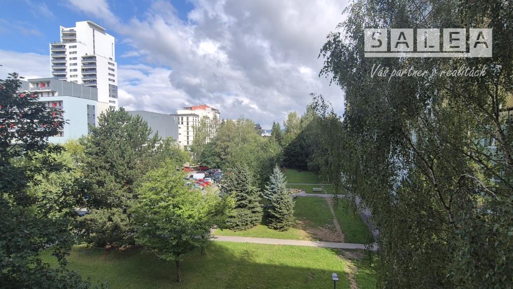 ŽILINA- VLČINCE 2 IZBOVÝ BYT (VÝMERA 64m2)  NA PRENÁJOM