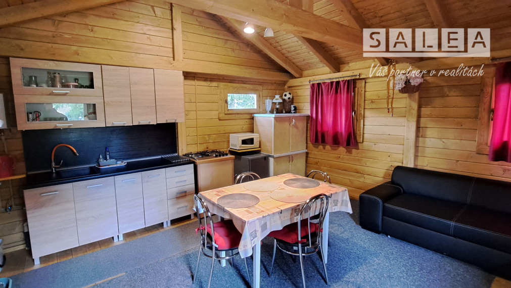 Na predaj slnečný pozemok 825 m² v intraviláne Bzenice