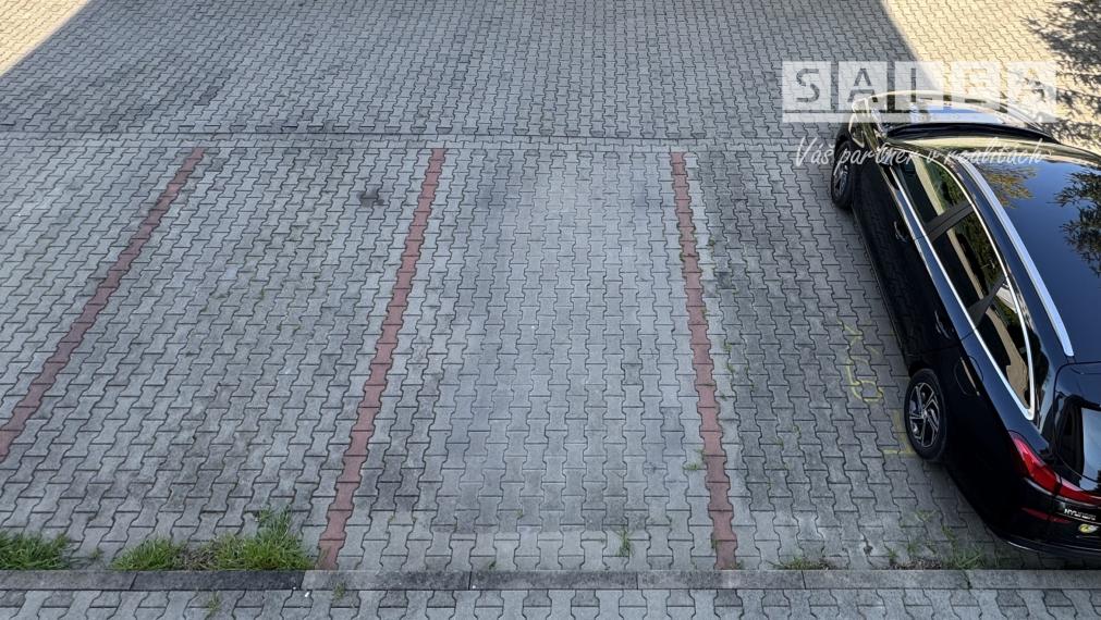 Spiegelsal- 4 izbový byt 93 m2 Trnava ul. Štefana Moyzesa s parkovacím miestom
