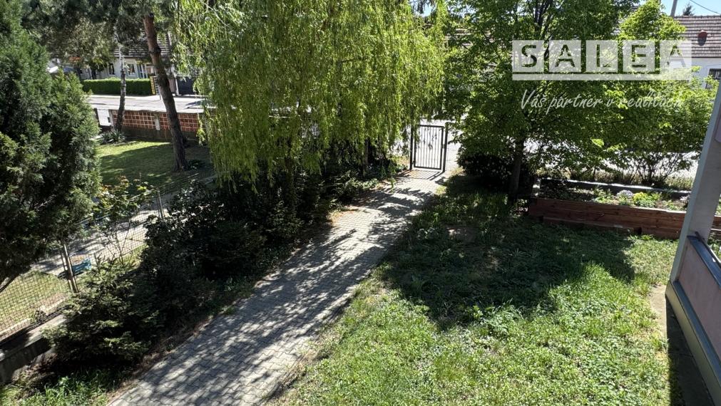 Spiegelsal- 4 izbový byt 93 m2 Trnava ul. Štefana Moyzesa s parkovacím miestom