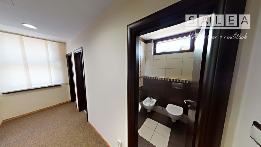 Veľká kancelária na prenájom  55,2 m2 s archívom ul. Jarmočná