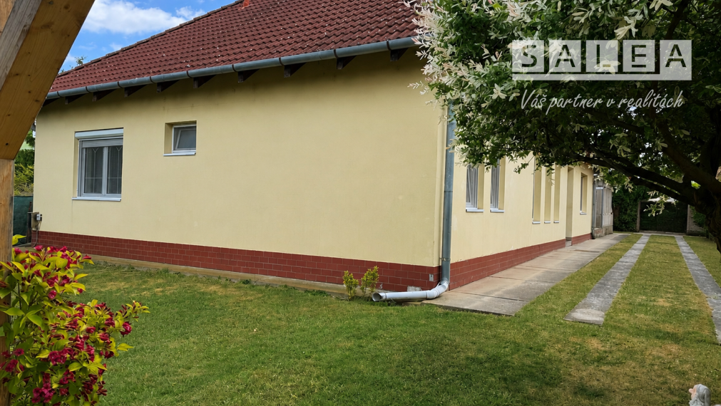5 izbový rodinný dom v Šali + menší domček pre rodičov