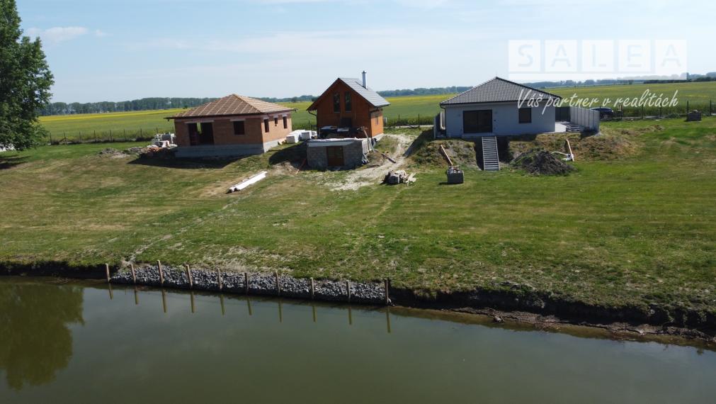Dom pri jazere - 4 izbová novostavba Trstice- Znížená cena