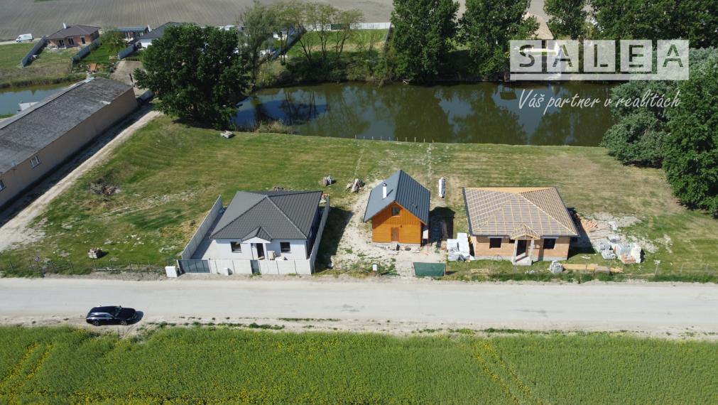 Dom pri jazere - 4 izbová novostavba Trstice- Znížená cena