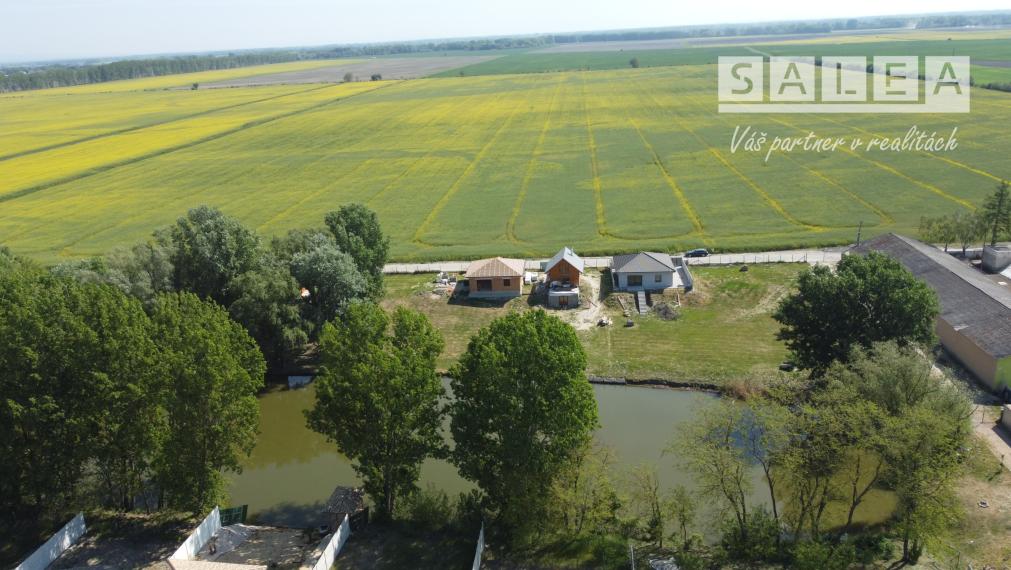 Dom pri jazere - 4 izbová novostavba Trstice- Znížená cena