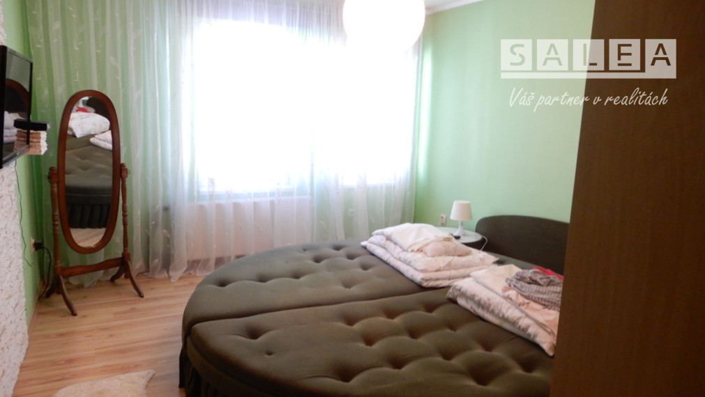 Útulný rodinný dom, 97 m2,rekonštrukcia, garáž, Želiezovce