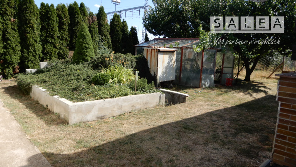 Útulný rodinný dom, 97 m2,rekonštrukcia, garáž, Želiezovce