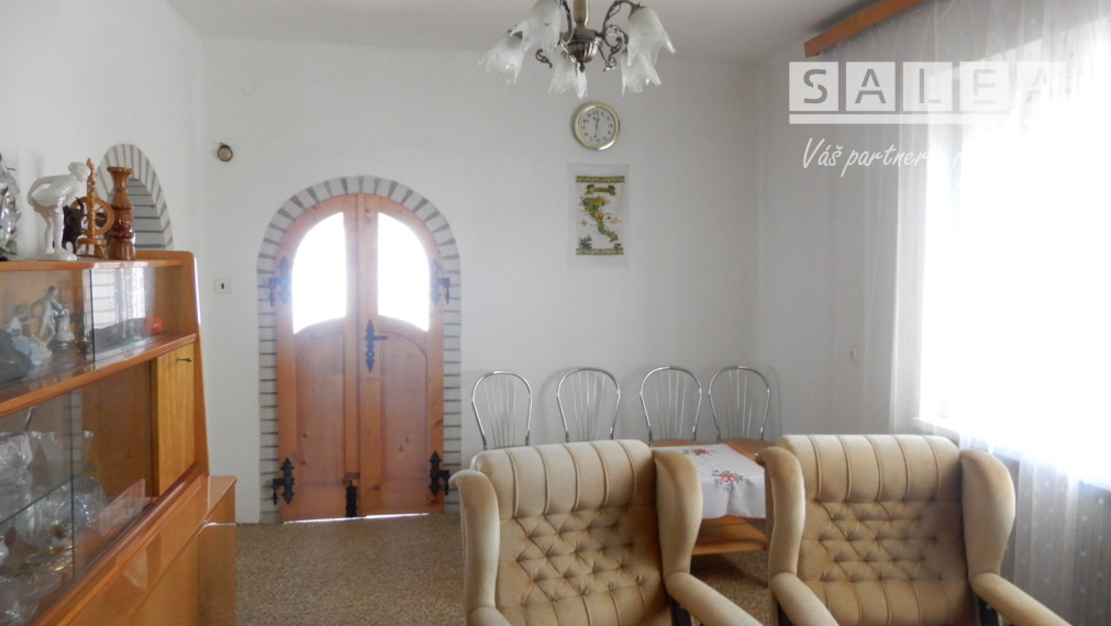 MOŽNÁ DOHODA! ! Rodinný dom, 143 m2, garáž, Kalinčiakovo