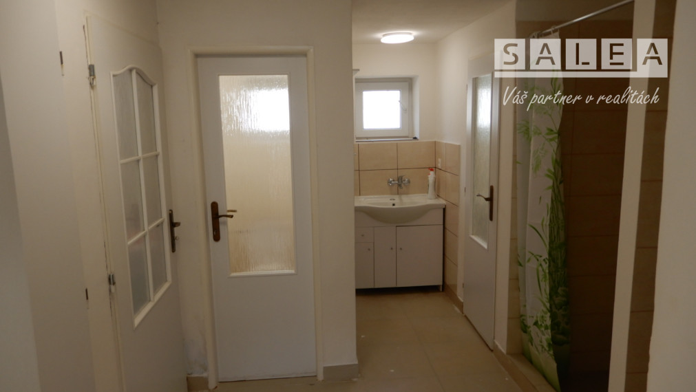 Útulný Rodinný dom, 130 m2, rekonštrukcia, Zbrojníky, okr. Levice