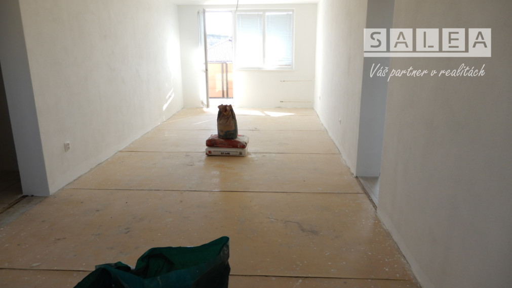 Slnečný 3 izbový byt, 86 m2, balkón, Demandice, okr.  Levice