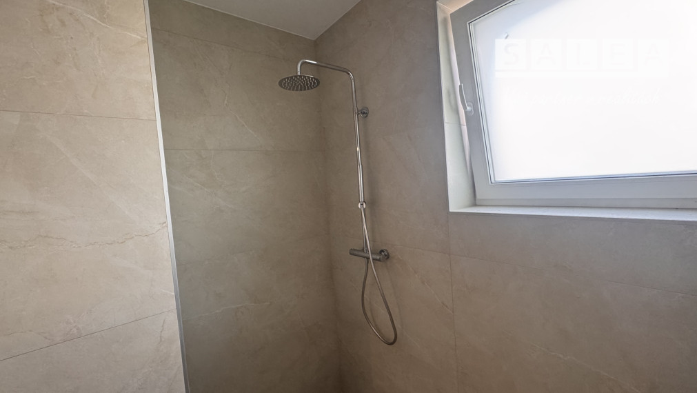POSLEDNÝ  3i-byt 96m2+balkón+1x parkovanie Krakovany pri PN