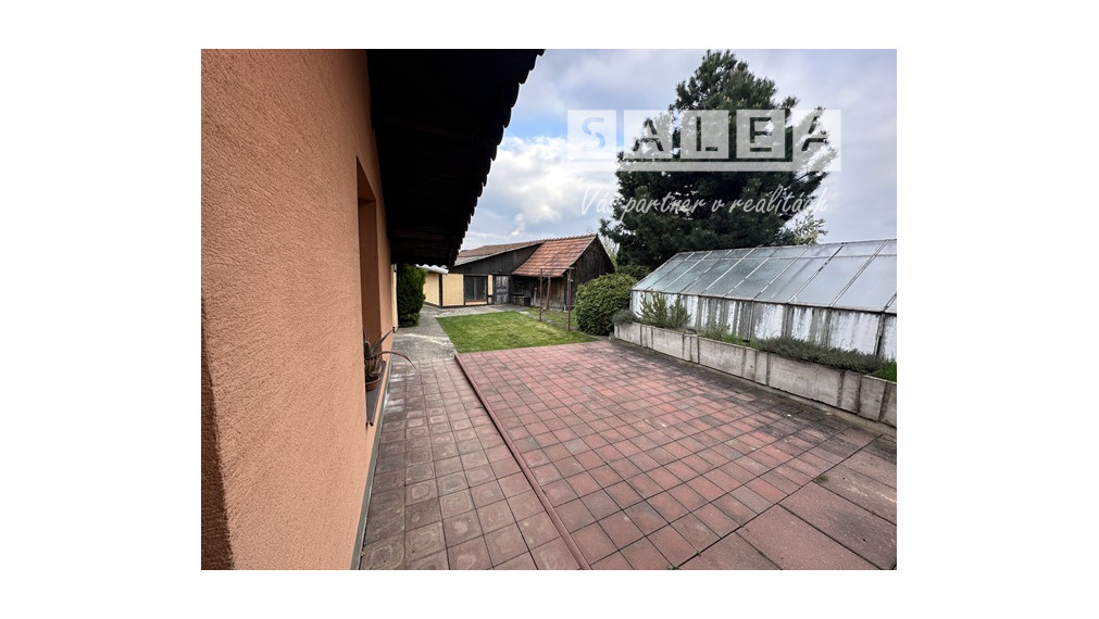Rodinný dom 5izb.1438m2+garáž+4x park. miesto  Dubové pri TT