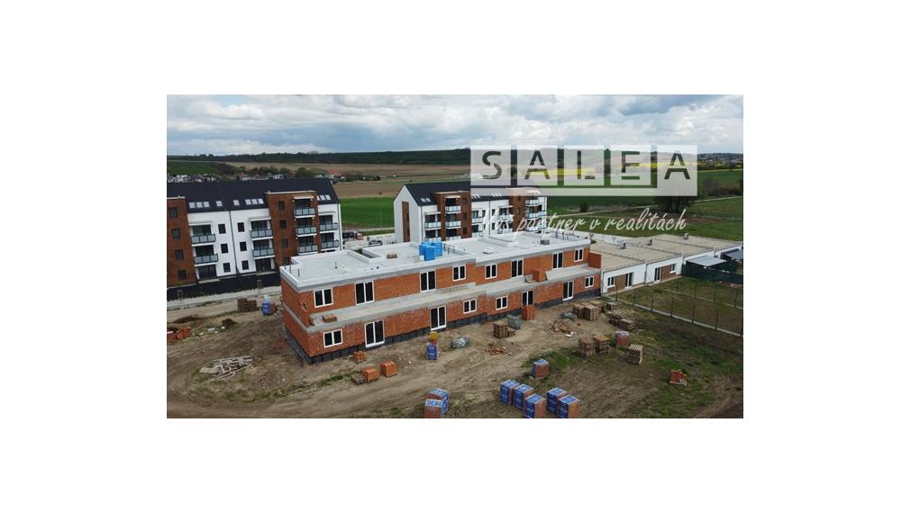 POSLEDNÝ Rodinný dom 4-izbový+terasa (18m2) Dvorníky pri HC