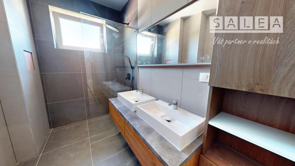 NOVÉ 3-izbový byt (57,8m2)+balkón (3,5m2)  Dvorníky pri HC