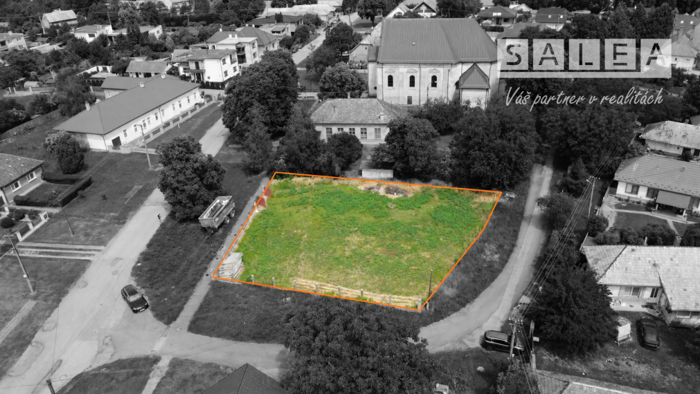 Slnečný pozemok 812 m2, Hronovce, okr. Levice