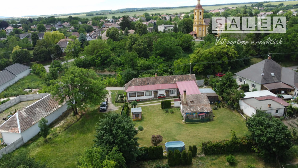Útulný rodinný dom, 13 m2, garáž, letná kuchyňa, Veľké Ludince, okr. Levice