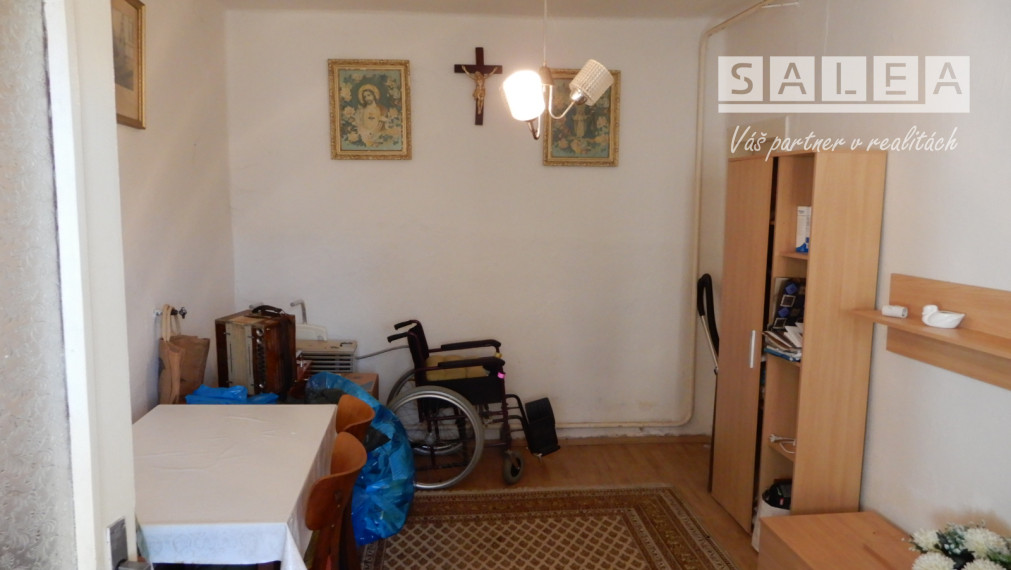 Rodinný dom, 140 m2, garáž, Hontianske Trsťany, okr. Levice