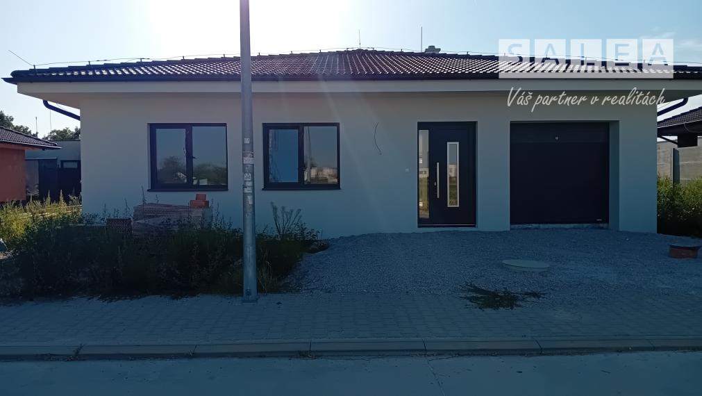 4 izbový bungalov, garáž, 540m2, Hájna ulica, Bernolákovo