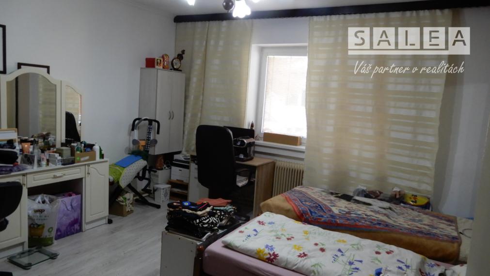 Pekný rodinný dom,143  m2,kompletná rekonštrukcia,Želiezovce