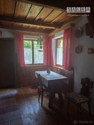 Chata Bojná - časť Liešna o celkovej výmere 1200m2.