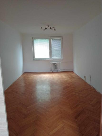 Hľadáme pre konkrétnu Klientku  1 Izbový byt v Šali