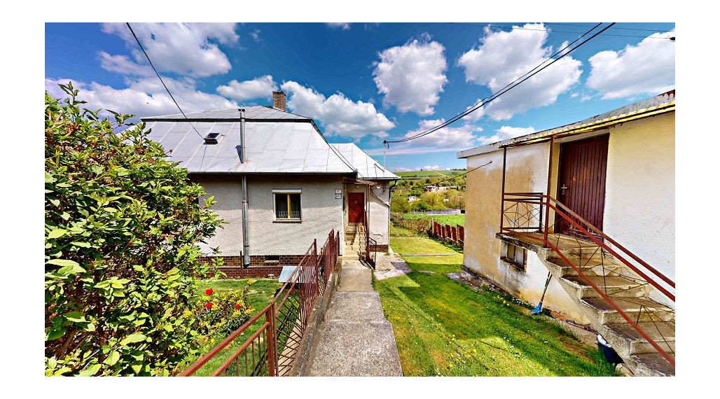 EXKLUZÍVNE NA PREDAJ ! RODINNÝ DOM V PREŠOVE VÝBORNÁ LOKALITA VYDUMANEC, na pozemku o výmere 1200 m2.