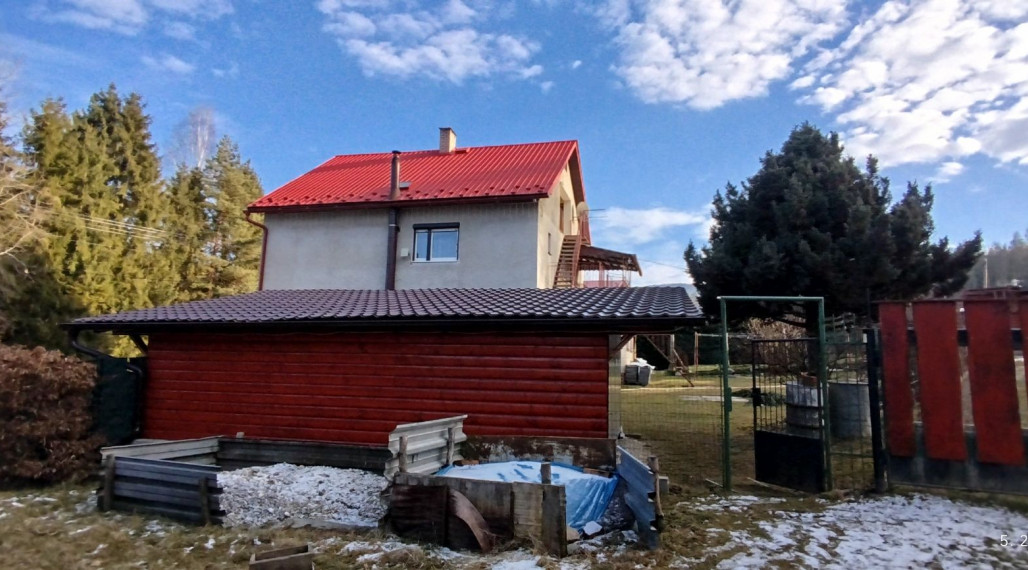 Exkluzívne. Rodinný dom v tichej lokalite pod lesom v Prakovciach