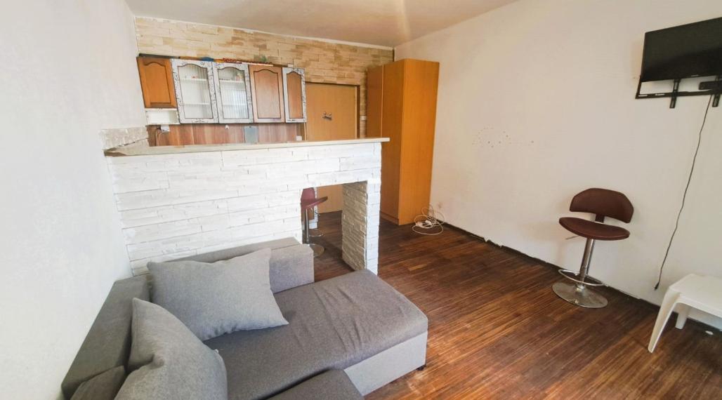 Garsonka do prenájmu za 300€ mesačne.