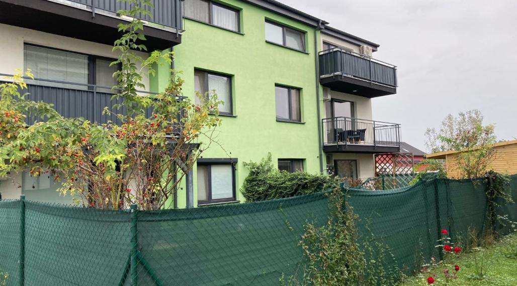 Trojizbový byt s predzáhradkou v Bernolákove, 69 m2, výborná lokalita