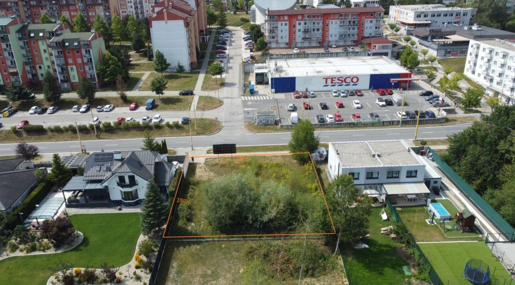 ŽILINA HÁJIK - EXKLUZÍVNY POZEMOK PRE RD - VÝMERA 788m2