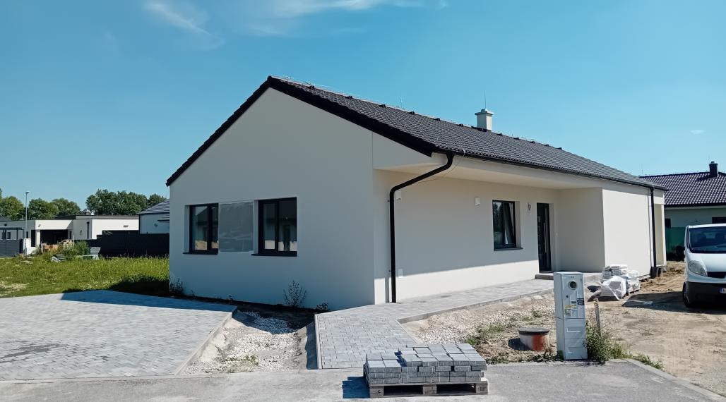 Moderný bungalov, 536m2, Karasová ulica Senec