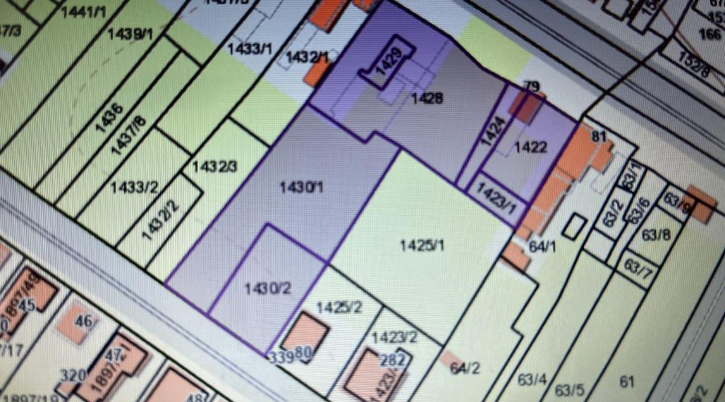 Veľký stavebný pozemok priamo v obci Nýrovce! 4605m2!